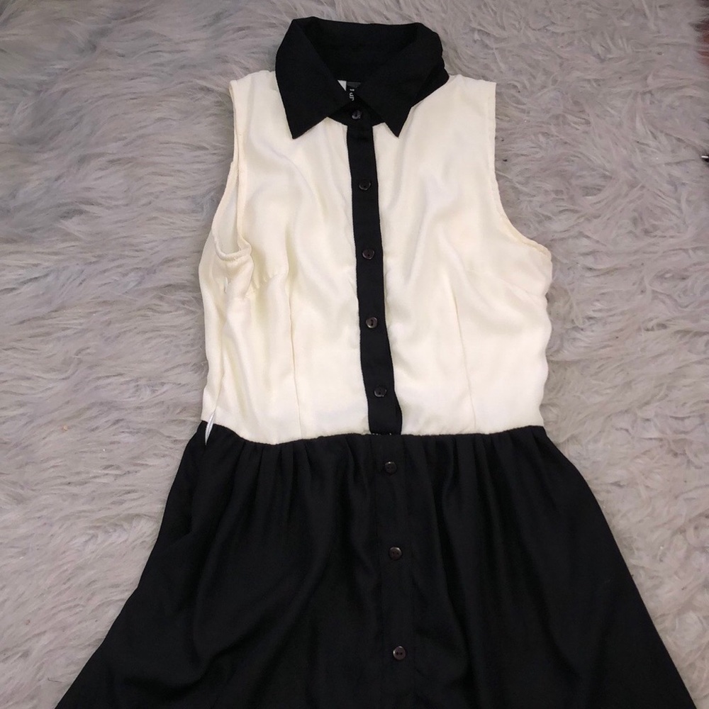 Vintage black and white high-low collared dress
